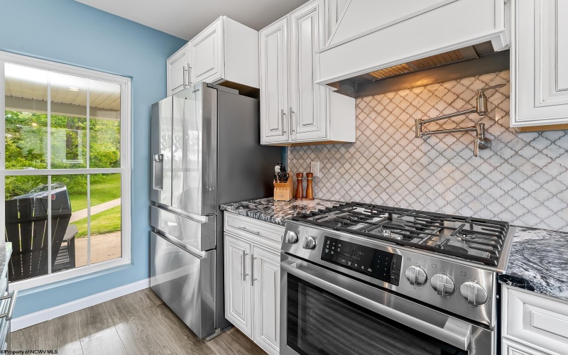 674 Pleasant Hill Road, Morgantown, West Virginia 26508, 4 Bedrooms Bedrooms, 8 Rooms Rooms,2 BathroomsBathrooms,Single Family Detached,For Sale,Pleasant Hill,10165073