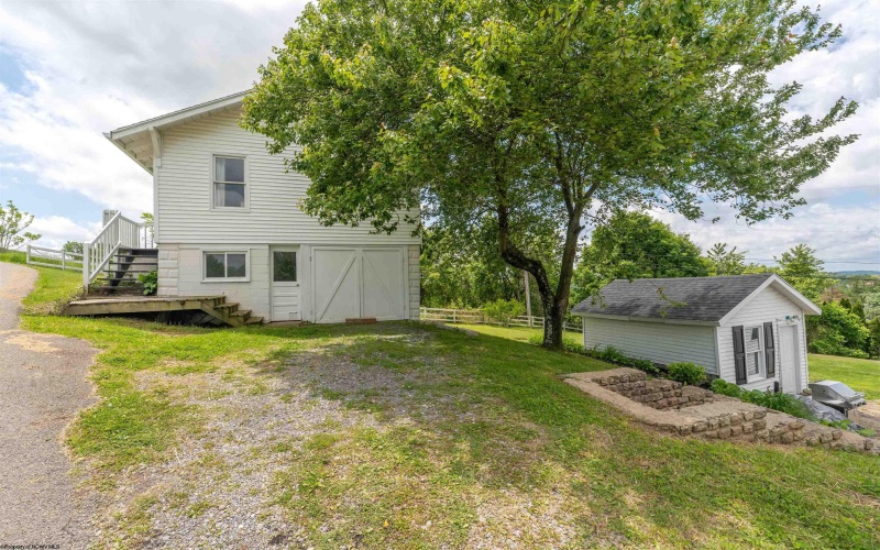 674 Pleasant Hill Road, Morgantown, West Virginia 26508, 4 Bedrooms Bedrooms, 8 Rooms Rooms,2 BathroomsBathrooms,Single Family Detached,For Sale,Pleasant Hill,10165073