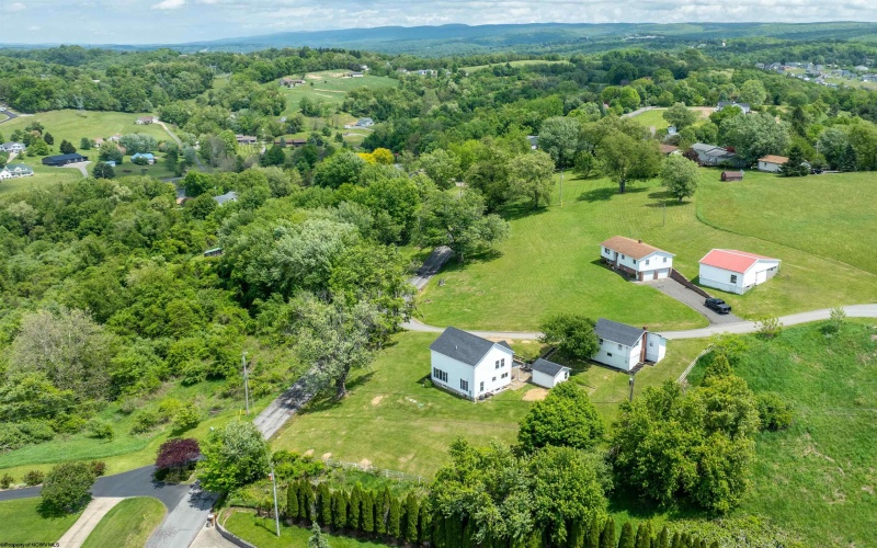 674 Pleasant Hill Road, Morgantown, West Virginia 26508, 4 Bedrooms Bedrooms, 8 Rooms Rooms,2 BathroomsBathrooms,Single Family Detached,For Sale,Pleasant Hill,10165073