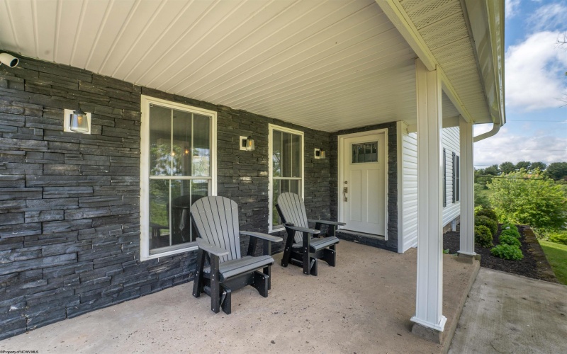 674 Pleasant Hill Road, Morgantown, West Virginia 26508, 4 Bedrooms Bedrooms, 8 Rooms Rooms,2 BathroomsBathrooms,Single Family Detached,For Sale,Pleasant Hill,10165073