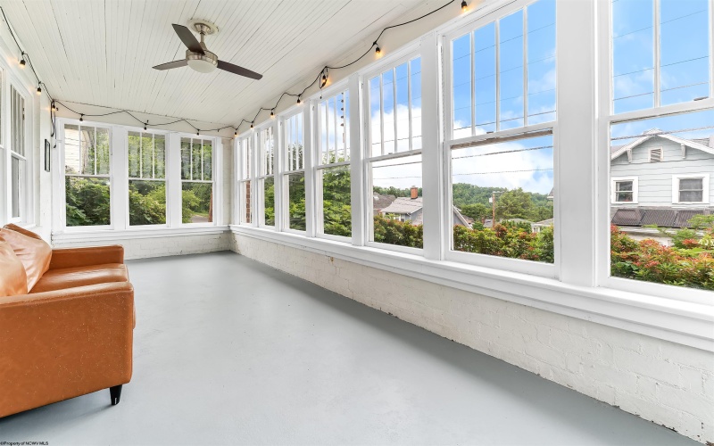 46 Maple Avenue, Morgantown, West Virginia 26501, 5 Bedrooms Bedrooms, 11 Rooms Rooms,3 BathroomsBathrooms,Single Family Detached,For Sale,Maple,10165076