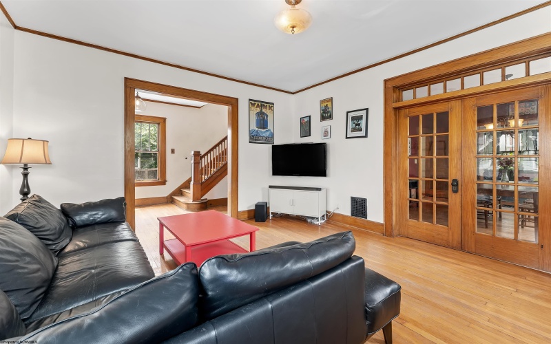46 Maple Avenue, Morgantown, West Virginia 26501, 5 Bedrooms Bedrooms, 11 Rooms Rooms,3 BathroomsBathrooms,Single Family Detached,For Sale,Maple,10165076