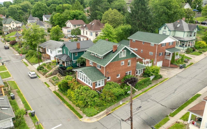 46 Maple Avenue, Morgantown, West Virginia 26501, 5 Bedrooms Bedrooms, 11 Rooms Rooms,3 BathroomsBathrooms,Single Family Detached,For Sale,Maple,10165076