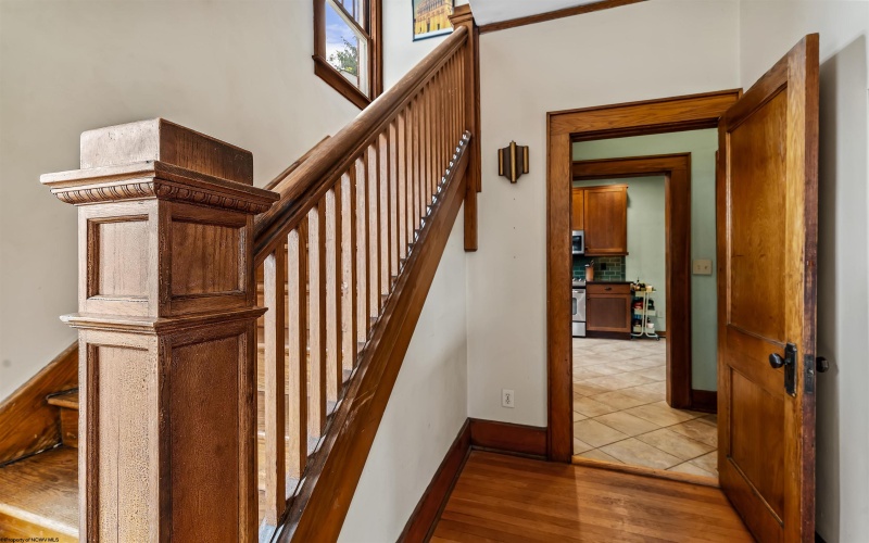 46 Maple Avenue, Morgantown, West Virginia 26501, 5 Bedrooms Bedrooms, 11 Rooms Rooms,3 BathroomsBathrooms,Single Family Detached,For Sale,Maple,10165076