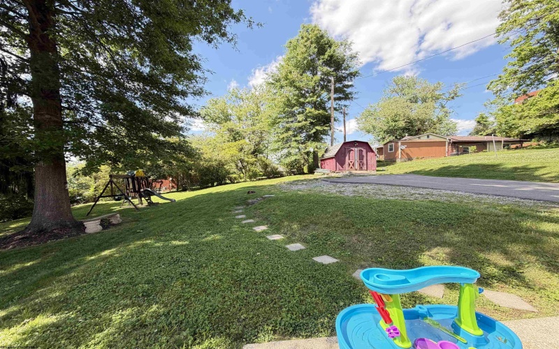 240 Foley Street, Bridgeport, West Virginia 26330, 4 Bedrooms Bedrooms, 10 Rooms Rooms,2 BathroomsBathrooms,Single Family Detached,For Sale,Foley,10165079