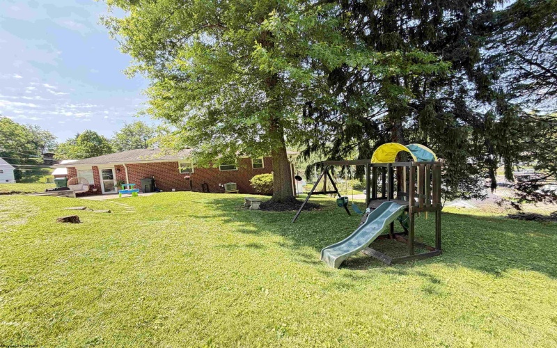 240 Foley Street, Bridgeport, West Virginia 26330, 4 Bedrooms Bedrooms, 10 Rooms Rooms,2 BathroomsBathrooms,Single Family Detached,For Sale,Foley,10165079