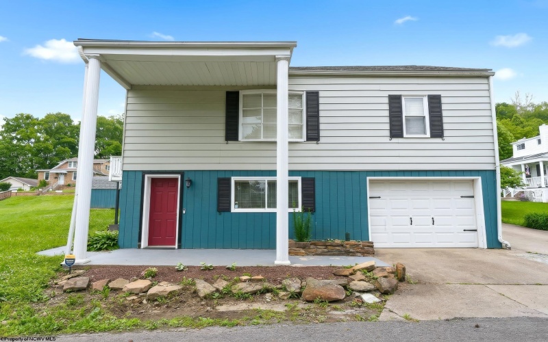 1425 Andmore Street, Morgantown, West Virginia 26508, 3 Bedrooms Bedrooms, 6 Rooms Rooms,2 BathroomsBathrooms,Single Family Detached,For Sale,Andmore,10165090 1425 Andmore Street, Morgantown, West Virginia 26508, 3 Bedrooms Bedrooms, 6 Rooms Rooms,2 BathroomsBathrooms,Single Family Detached,For Sale,Andmore,10165090