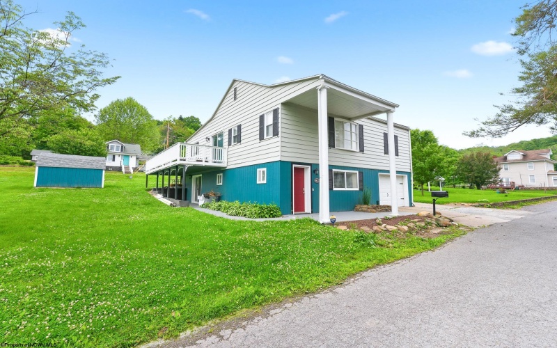 1425 Andmore Street, Morgantown, West Virginia 26508, 3 Bedrooms Bedrooms, 6 Rooms Rooms,2 BathroomsBathrooms,Single Family Detached,For Sale,Andmore,10165090 1425 Andmore Street, Morgantown, West Virginia 26508, 3 Bedrooms Bedrooms, 6 Rooms Rooms,2 BathroomsBathrooms,Single Family Detached,For Sale,Andmore,10165090