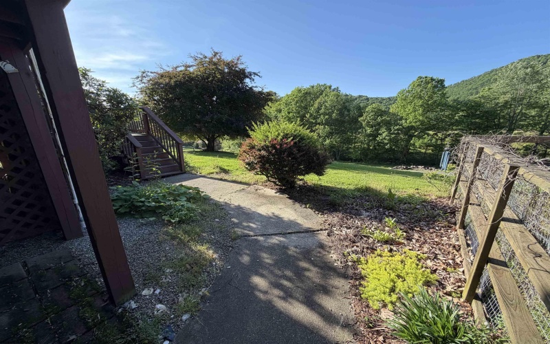 611 Hart Ranch Road, Elkins, West Virginia 26241, 3 Bedrooms Bedrooms, 9 Rooms Rooms,3 BathroomsBathrooms,Single Family Detached,For Sale,Hart Ranch,10165093