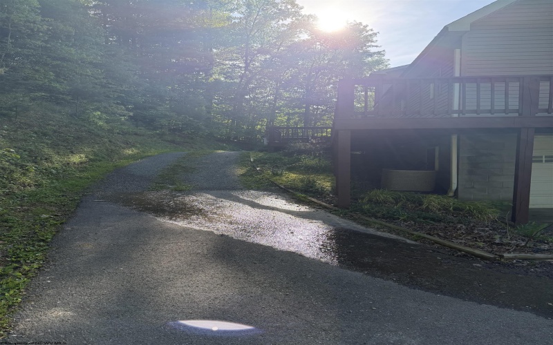 611 Hart Ranch Road, Elkins, West Virginia 26241, 3 Bedrooms Bedrooms, 9 Rooms Rooms,3 BathroomsBathrooms,Single Family Detached,For Sale,Hart Ranch,10165093