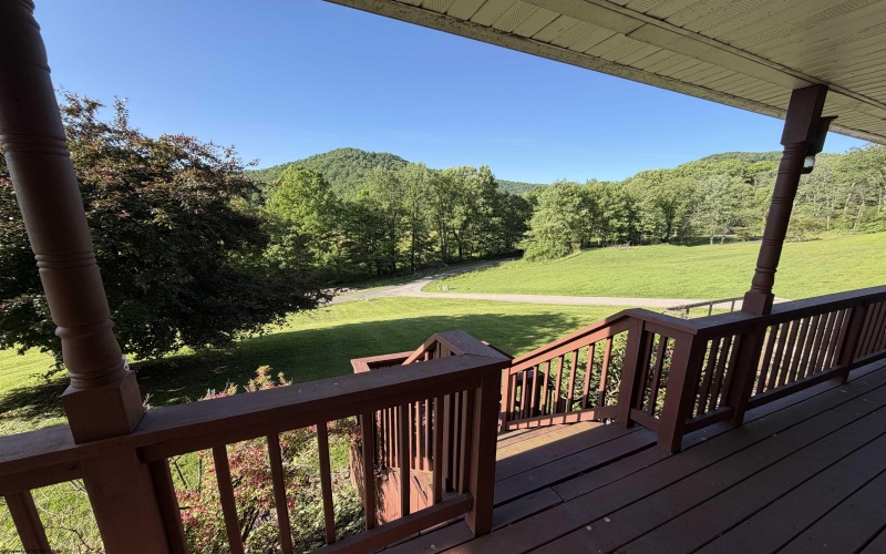 611 Hart Ranch Road, Elkins, West Virginia 26241, 3 Bedrooms Bedrooms, 9 Rooms Rooms,3 BathroomsBathrooms,Single Family Detached,For Sale,Hart Ranch,10165093