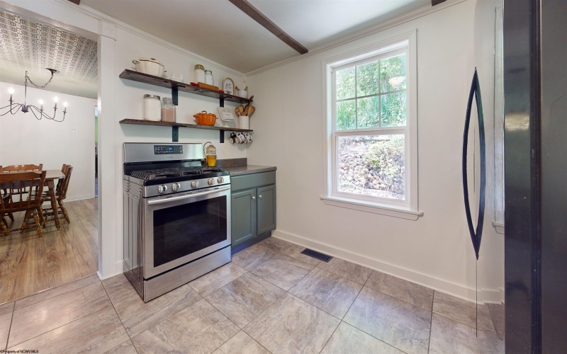 72 Newcastle Lane, Farmington, West Virginia 26571, 3 Bedrooms Bedrooms, 8 Rooms Rooms,2 BathroomsBathrooms,Single Family Detached,For Sale,Newcastle,10165127