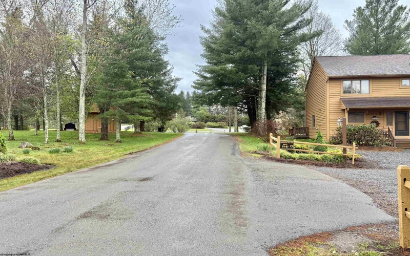 87 Deerfield Circle, Davis, West Virginia 26260, 3 Bedrooms Bedrooms, 7 Rooms Rooms,2 BathroomsBathrooms,Single Family Attached,For Sale,Deerfield,10165114