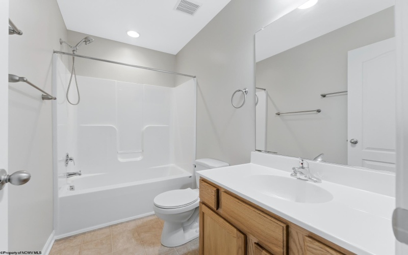 121 Pine Lane, Morgantown, West Virginia 26508, 3 Bedrooms Bedrooms, 7 Rooms Rooms,2 BathroomsBathrooms,Single Family Attached,For Sale,Pine,10165122