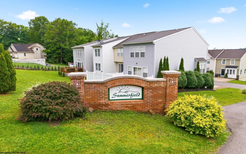 121 Pine Lane, Morgantown, West Virginia 26508, 3 Bedrooms Bedrooms, 7 Rooms Rooms,2 BathroomsBathrooms,Single Family Attached,For Sale,Pine,10165122