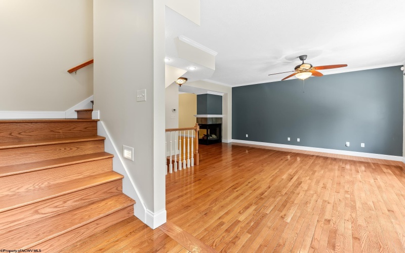 108 Claremont Court, Morgantown, West Virginia 26501, 3 Bedrooms Bedrooms, 7 Rooms Rooms,2 BathroomsBathrooms,Single Family Attached,For Sale,Claremont,10165109 108 Claremont Court, Morgantown, West Virginia 26501, 3 Bedrooms Bedrooms, 7 Rooms Rooms,2 BathroomsBathrooms,Single Family Attached,For Sale,Claremont,10165109