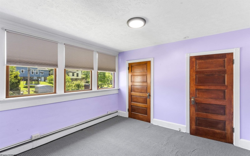 702 benoni Avenue, Fairmont, West Virginia 26554, 4 Bedrooms Bedrooms, 9 Rooms Rooms,1 BathroomBathrooms,Single Family Detached,For Sale,benoni,10165126