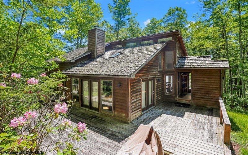 40 Steep Slope Run, Davis, West Virginia 26260, 2 Bedrooms Bedrooms, 5 Rooms Rooms,3 BathroomsBathrooms,Single Family Detached,For Sale,Steep Slope,10165125