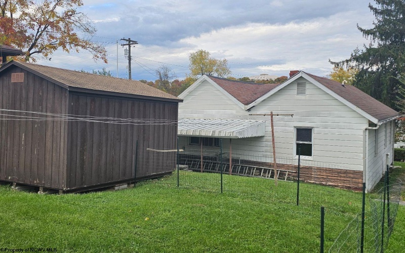 129 Ultra Light Lane, Granville, West Virginia 26534, 2 Bedrooms Bedrooms, 4 Rooms Rooms,1 BathroomBathrooms,Single Family Detached,For Sale,Ultra Light,10162300