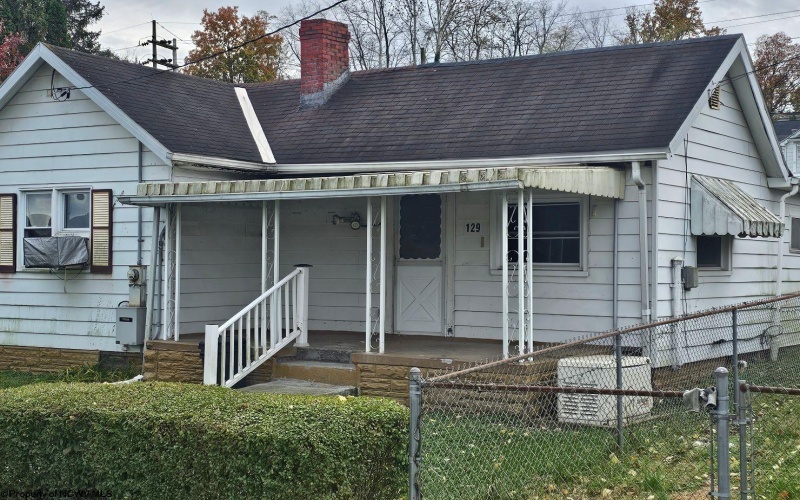 129 Ultra Light Lane, Granville, West Virginia 26534, 2 Bedrooms Bedrooms, 4 Rooms Rooms,1 BathroomBathrooms,Single Family Detached,For Sale,Ultra Light,10162300