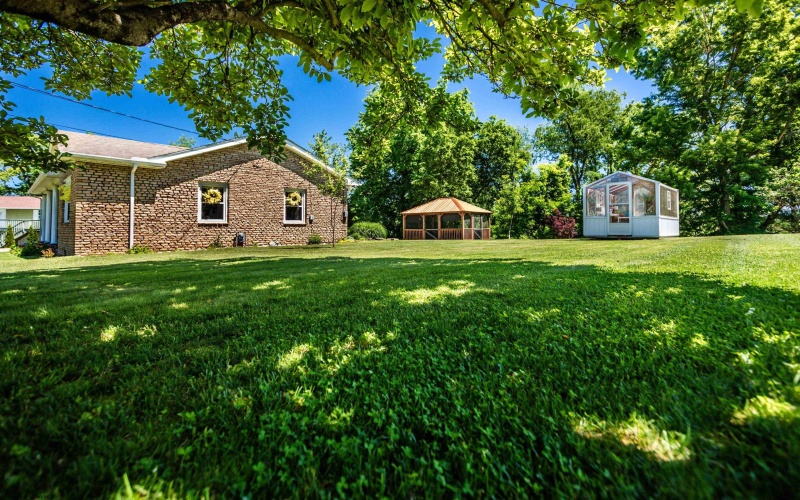 186 Marchand Drive, Westover, West Virginia 26501, 3 Bedrooms Bedrooms, 8 Rooms Rooms,2 BathroomsBathrooms,Single Family Detached,For Sale,Marchand,10165123