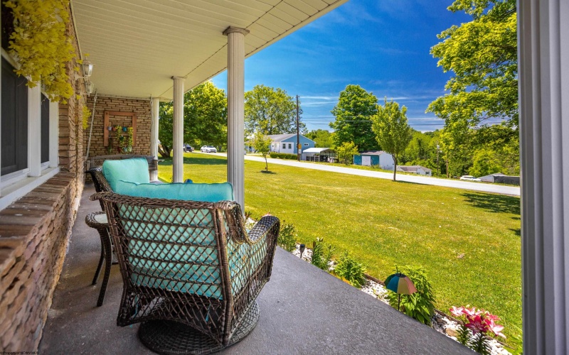 186 Marchand Drive, Westover, West Virginia 26501, 3 Bedrooms Bedrooms, 8 Rooms Rooms,2 BathroomsBathrooms,Single Family Detached,For Sale,Marchand,10165123