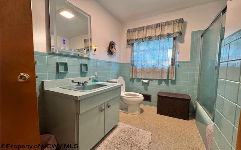 120 Brown Street, Clarksburg, West Virginia 26301, 3 Bedrooms Bedrooms, 7 Rooms Rooms,2 BathroomsBathrooms,Single Family Detached,For Sale,Brown,10165103