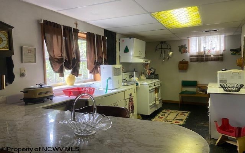 120 Brown Street, Clarksburg, West Virginia 26301, 3 Bedrooms Bedrooms, 7 Rooms Rooms,2 BathroomsBathrooms,Single Family Detached,For Sale,Brown,10165103