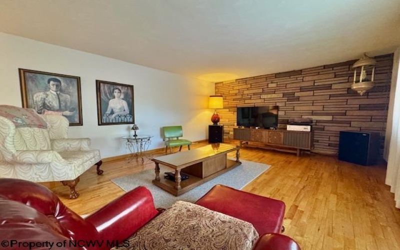120 Brown Street, Clarksburg, West Virginia 26301, 3 Bedrooms Bedrooms, 7 Rooms Rooms,2 BathroomsBathrooms,Single Family Detached,For Sale,Brown,10165103
