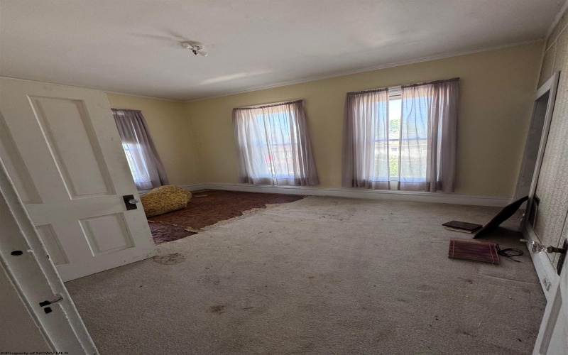 731 Benoni Avenue, Fairmont, West Virginia 26554, 6 Bedrooms Bedrooms, 11 Rooms Rooms,2 BathroomsBathrooms,Single Family Detached,For Sale,Benoni,10165111