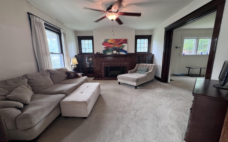 731 Benoni Avenue, Fairmont, West Virginia 26554, 6 Bedrooms Bedrooms, 11 Rooms Rooms,2 BathroomsBathrooms,Single Family Detached,For Sale,Benoni,10165111