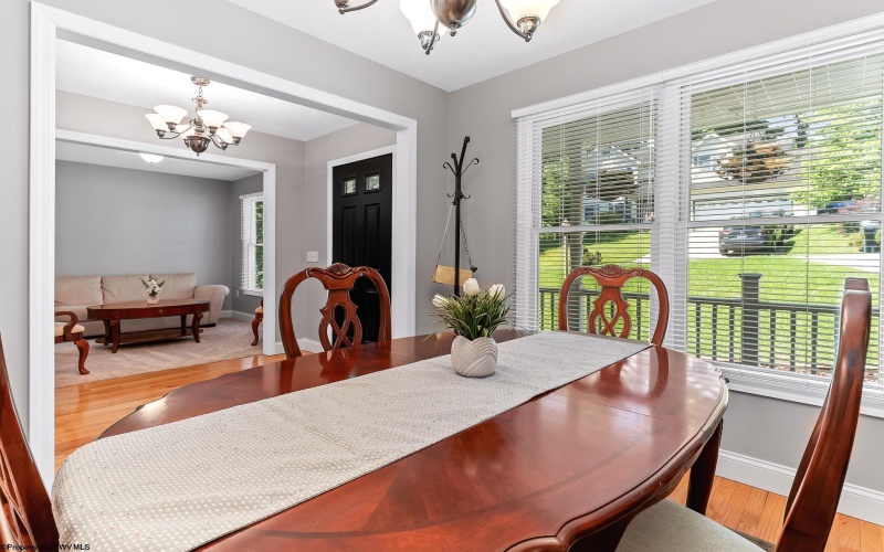 3318 Darrah Avenue, Morgantown, West Virginia 26508, 5 Bedrooms Bedrooms, 9 Rooms Rooms,3 BathroomsBathrooms,Single Family Detached,For Sale,Darrah,10165110
