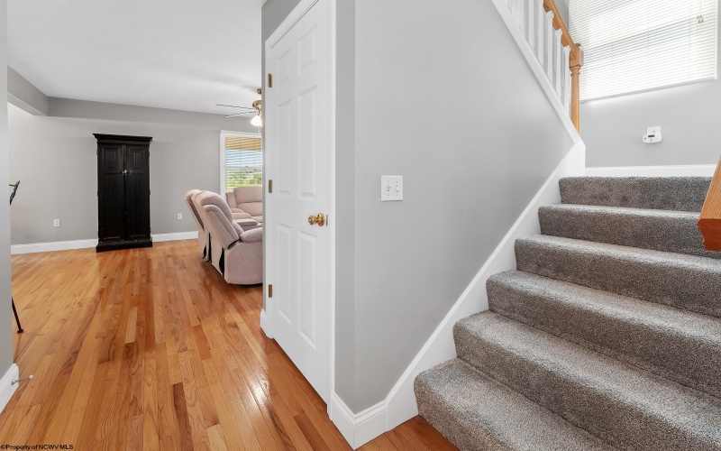 3318 Darrah Avenue, Morgantown, West Virginia 26508, 5 Bedrooms Bedrooms, 9 Rooms Rooms,3 BathroomsBathrooms,Single Family Detached,For Sale,Darrah,10165110