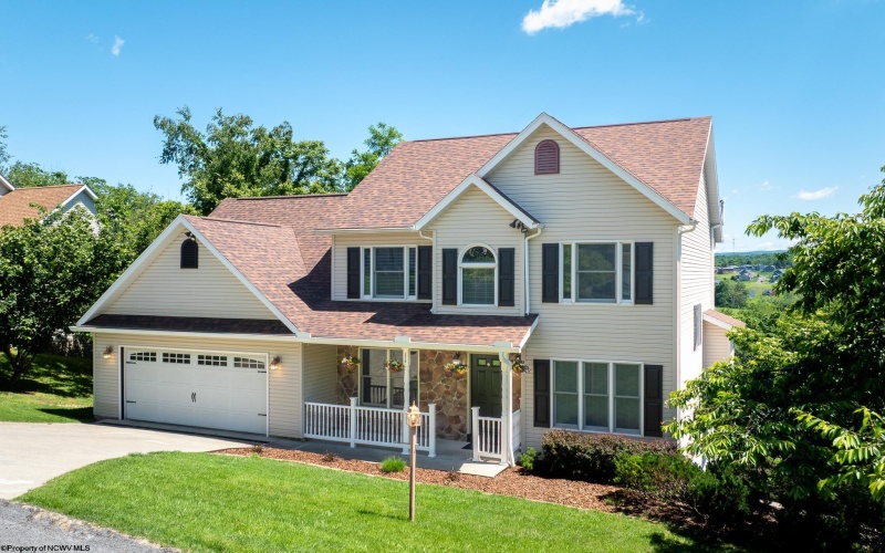 3318 Darrah Avenue, Morgantown, West Virginia 26508, 5 Bedrooms Bedrooms, 9 Rooms Rooms,3 BathroomsBathrooms,Single Family Detached,For Sale,Darrah,10165110