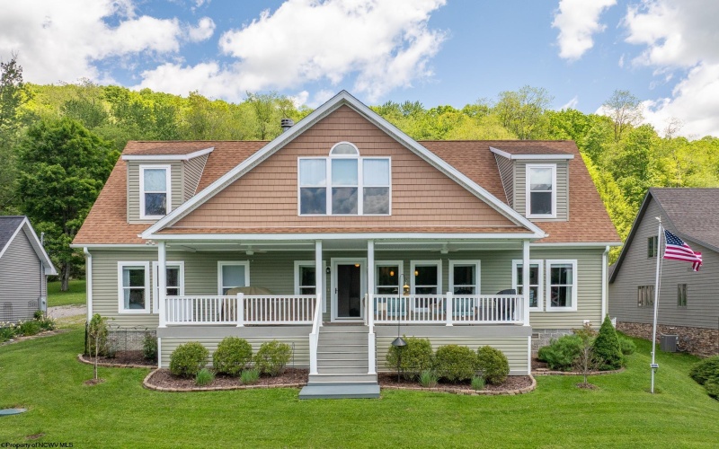8 Waters Edge Lane, Bruceton Mills, West Virginia 26525, 3 Bedrooms Bedrooms, 8 Rooms Rooms,2 BathroomsBathrooms,Single Family Detached,For Sale,Waters Edge,10165108