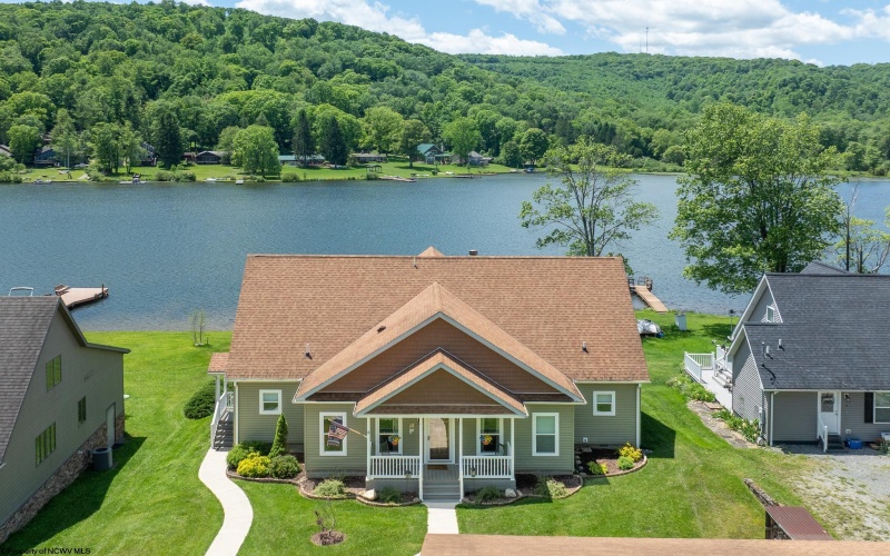 8 Waters Edge Lane, Bruceton Mills, West Virginia 26525, 3 Bedrooms Bedrooms, 8 Rooms Rooms,2 BathroomsBathrooms,Single Family Detached,For Sale,Waters Edge,10165108