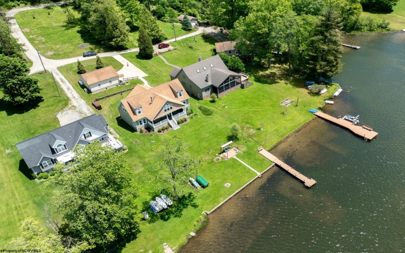 8 Waters Edge Lane, Bruceton Mills, West Virginia 26525, 3 Bedrooms Bedrooms, 8 Rooms Rooms,2 BathroomsBathrooms,Single Family Detached,For Sale,Waters Edge,10165108