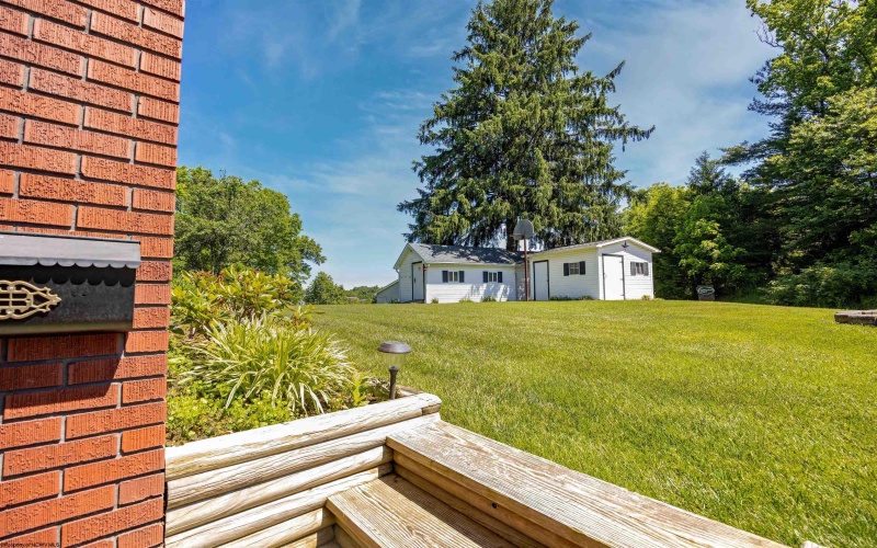 1354 Pineview Drive, Morgantown, West Virginia 26505, 3 Bedrooms Bedrooms, 9 Rooms Rooms,2 BathroomsBathrooms,Single Family Detached,For Sale,Pineview,10165128