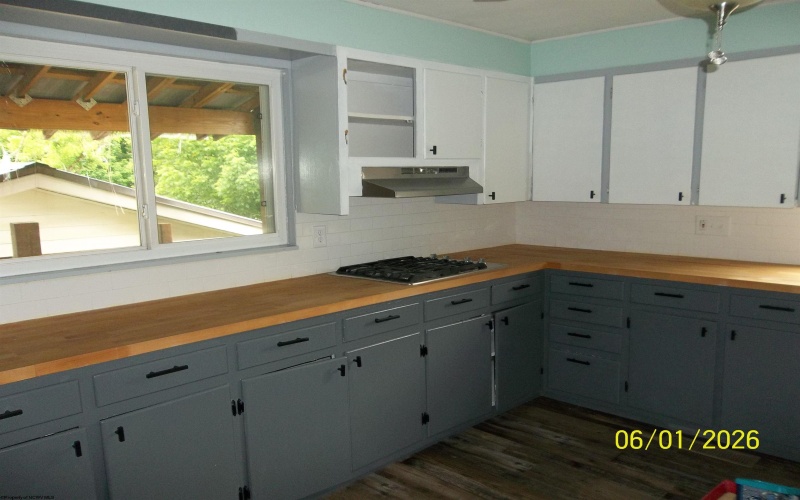 651 second Street, Weston, West Virginia 26452, 3 Bedrooms Bedrooms, 7 Rooms Rooms,2 BathroomsBathrooms,Single Family Detached,For Sale,second,10165129