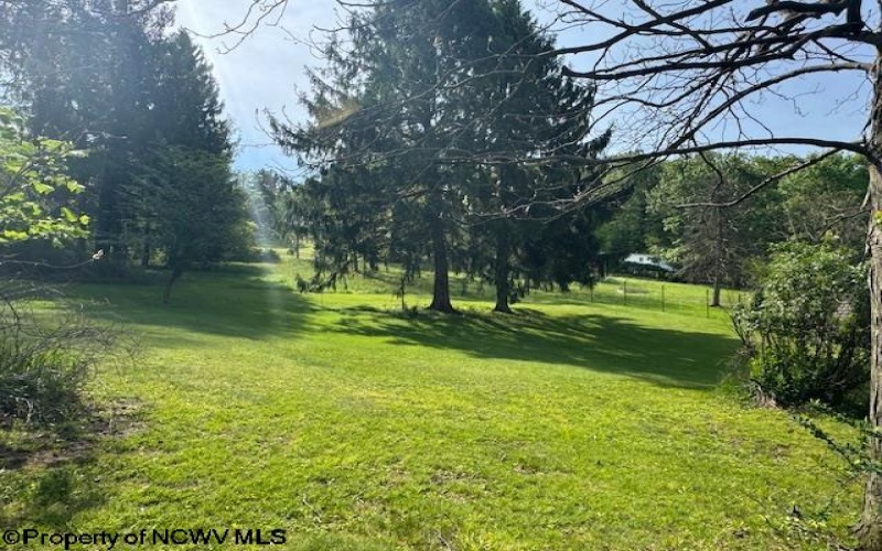 1719 Tyrone Road, Morgantown, West Virginia 26508-0000, 2 Bedrooms Bedrooms, 5 Rooms Rooms,2 BathroomsBathrooms,Single Family Detached,For Sale,Tyrone,10165130