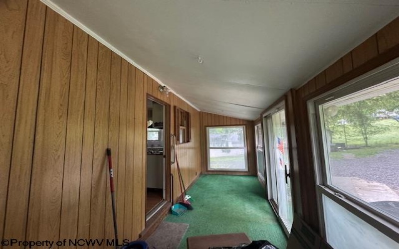 1719 Tyrone Road, Morgantown, West Virginia 26508-0000, 2 Bedrooms Bedrooms, 5 Rooms Rooms,2 BathroomsBathrooms,Single Family Detached,For Sale,Tyrone,10165130