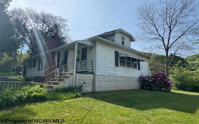 1719 Tyrone Road, Morgantown, West Virginia 26508-0000, 2 Bedrooms Bedrooms, 5 Rooms Rooms,2 BathroomsBathrooms,Single Family Detached,For Sale,Tyrone,10165130