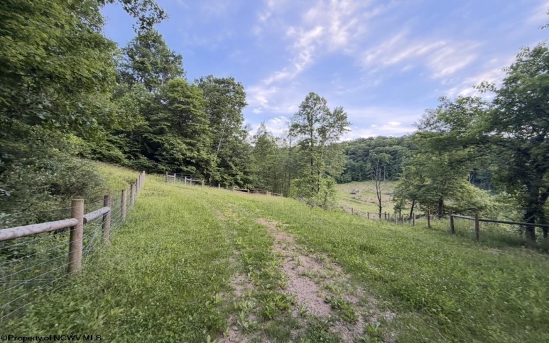 2309 Sassafras Road, Weston, West Virginia 26452, 3 Bedrooms Bedrooms, 7 Rooms Rooms,2 BathroomsBathrooms,Single Family Detached,For Sale,Sassafras,10165146 2309 Sassafras Road, Weston, West Virginia 26452, 3 Bedrooms Bedrooms, 7 Rooms Rooms,2 BathroomsBathrooms,Single Family Detached,For Sale,Sassafras,10165146