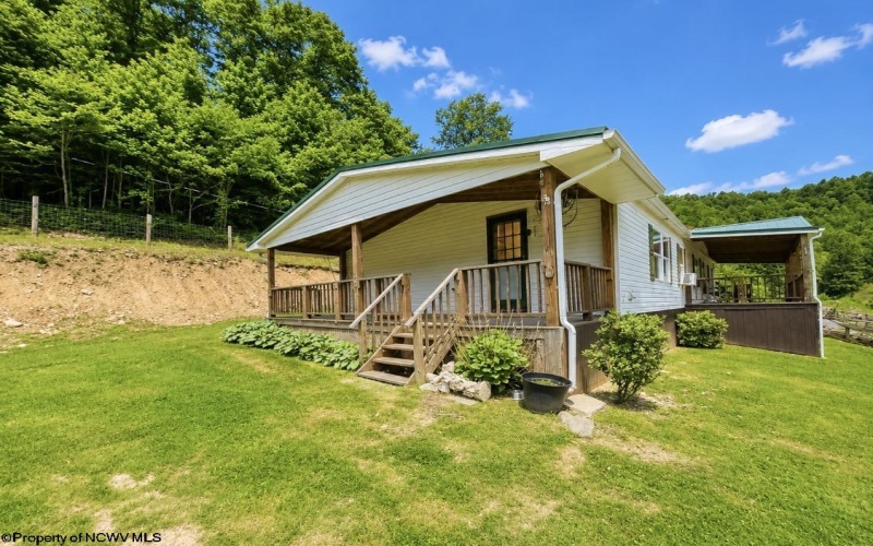 2309 Sassafras Road, Weston, West Virginia 26452, 3 Bedrooms Bedrooms, 7 Rooms Rooms,2 BathroomsBathrooms,Single Family Detached,For Sale,Sassafras,10165146 2309 Sassafras Road, Weston, West Virginia 26452, 3 Bedrooms Bedrooms, 7 Rooms Rooms,2 BathroomsBathrooms,Single Family Detached,For Sale,Sassafras,10165146