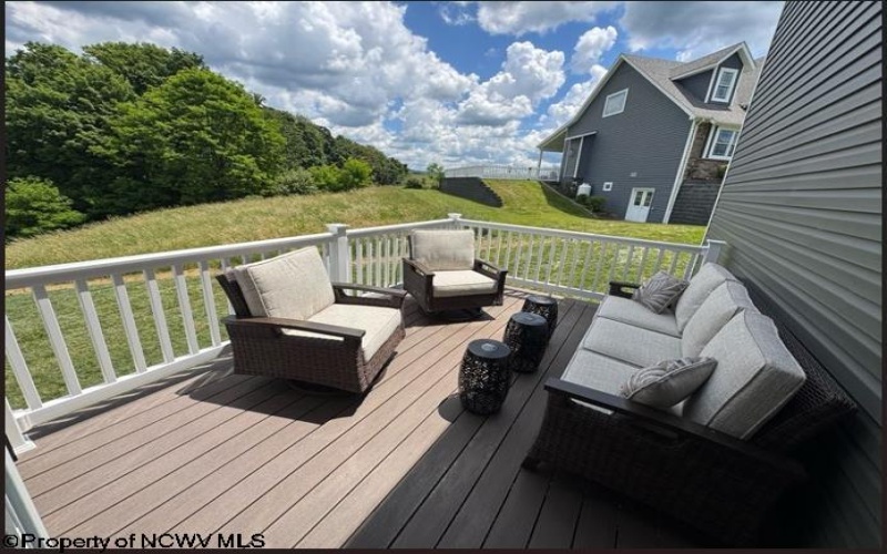 806 Hidden View Way, Morgantown, West Virginia 26508, 4 Bedrooms Bedrooms, 7 Rooms Rooms,3 BathroomsBathrooms,Single Family Detached,For Sale,Hidden View,10165143