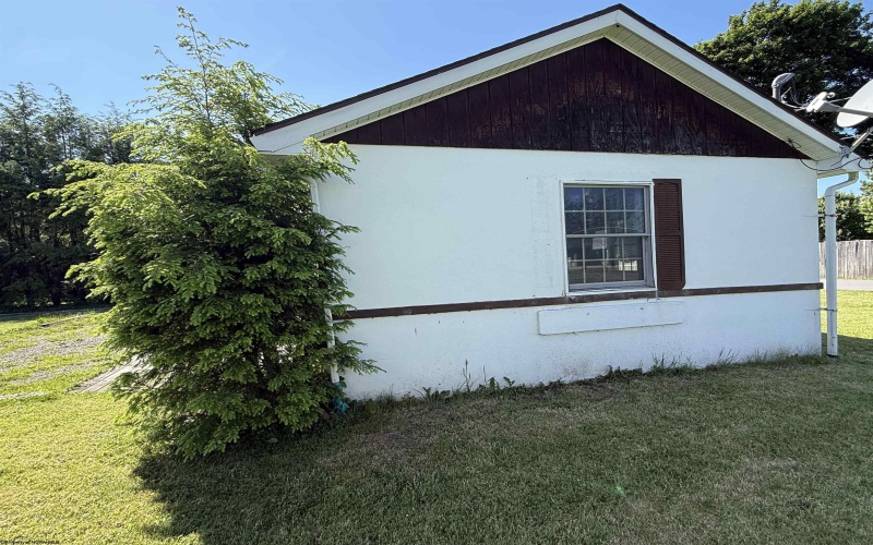 301 Walnut Street, Elkins, West Virginia 26241, 1 Bedroom Bedrooms, 3 Rooms Rooms,1 BathroomBathrooms,Single Family Detached,For Sale,Walnut,10165138 301 Walnut Street, Elkins, West Virginia 26241, 1 Bedroom Bedrooms, 3 Rooms Rooms,1 BathroomBathrooms,Single Family Detached,For Sale,Walnut,10165138