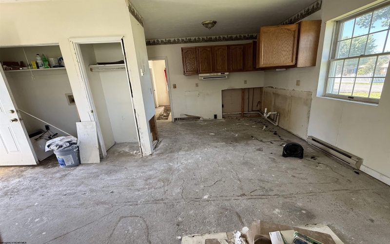 301 Walnut Street, Elkins, West Virginia 26241, 1 Bedroom Bedrooms, 3 Rooms Rooms,1 BathroomBathrooms,Single Family Detached,For Sale,Walnut,10165138 301 Walnut Street, Elkins, West Virginia 26241, 1 Bedroom Bedrooms, 3 Rooms Rooms,1 BathroomBathrooms,Single Family Detached,For Sale,Walnut,10165138