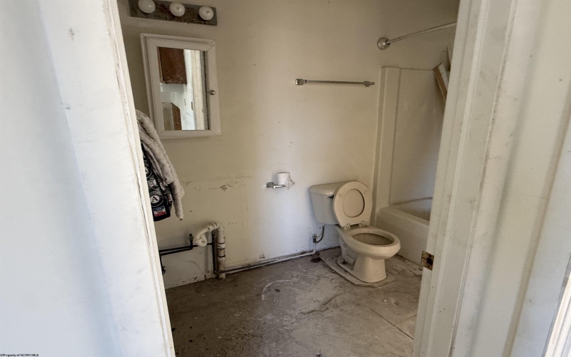 301 Walnut Street, Elkins, West Virginia 26241, 1 Bedroom Bedrooms, 3 Rooms Rooms,1 BathroomBathrooms,Single Family Detached,For Sale,Walnut,10165138 301 Walnut Street, Elkins, West Virginia 26241, 1 Bedroom Bedrooms, 3 Rooms Rooms,1 BathroomBathrooms,Single Family Detached,For Sale,Walnut,10165138