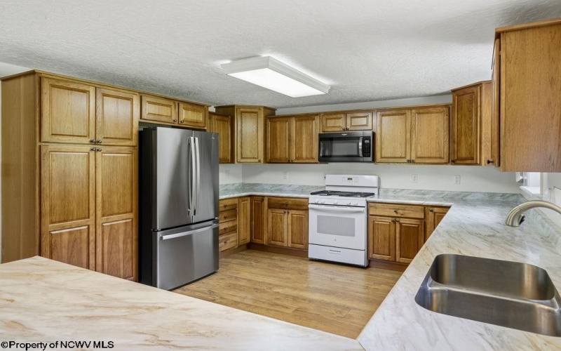 6002 Greenbrier Road, Salem, West Virginia 26426, 3 Bedrooms Bedrooms, 7 Rooms Rooms,2 BathroomsBathrooms,Single Family Detached,For Sale,Greenbrier,10165135