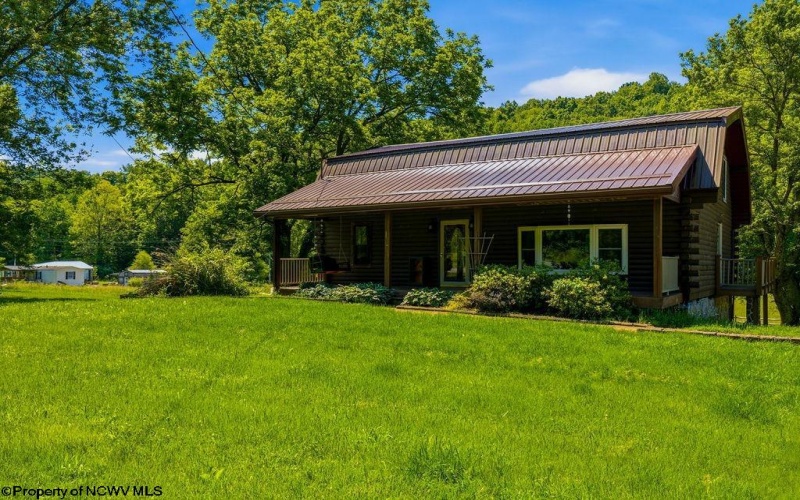 6002 Greenbrier Road, Salem, West Virginia 26426, 3 Bedrooms Bedrooms, 7 Rooms Rooms,2 BathroomsBathrooms,Single Family Detached,For Sale,Greenbrier,10165135
